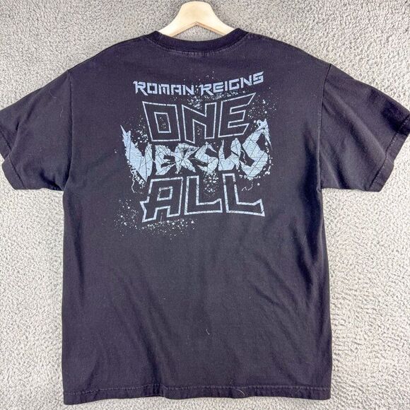 WWE Wrestling Roman Reigns T-Shirt Mens Large Black Tee One‎ Versus All WWF - Picture 7 of 12